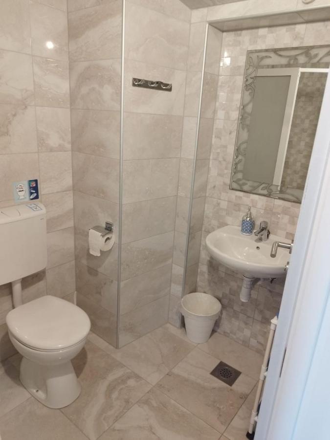 Apartments Mare - 150 M From Beach 布雷拉 外观 照片